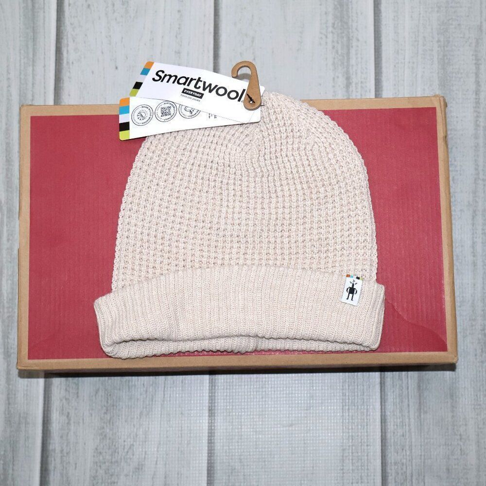 NEW Smartwool Creek Run Beanie - Almond